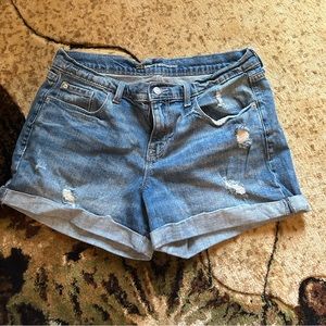 Old Navy Boyfriend Distressed Jean Shorts